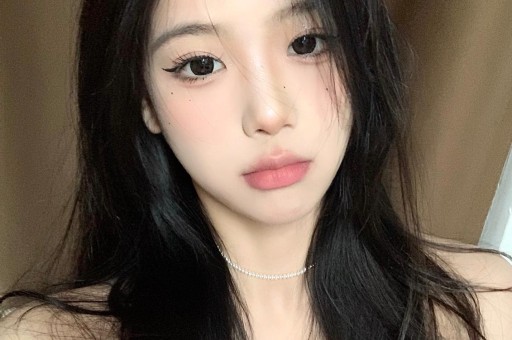 迪丽热巴vs赵丽颖：同为顶流女神差距真的比想象更大